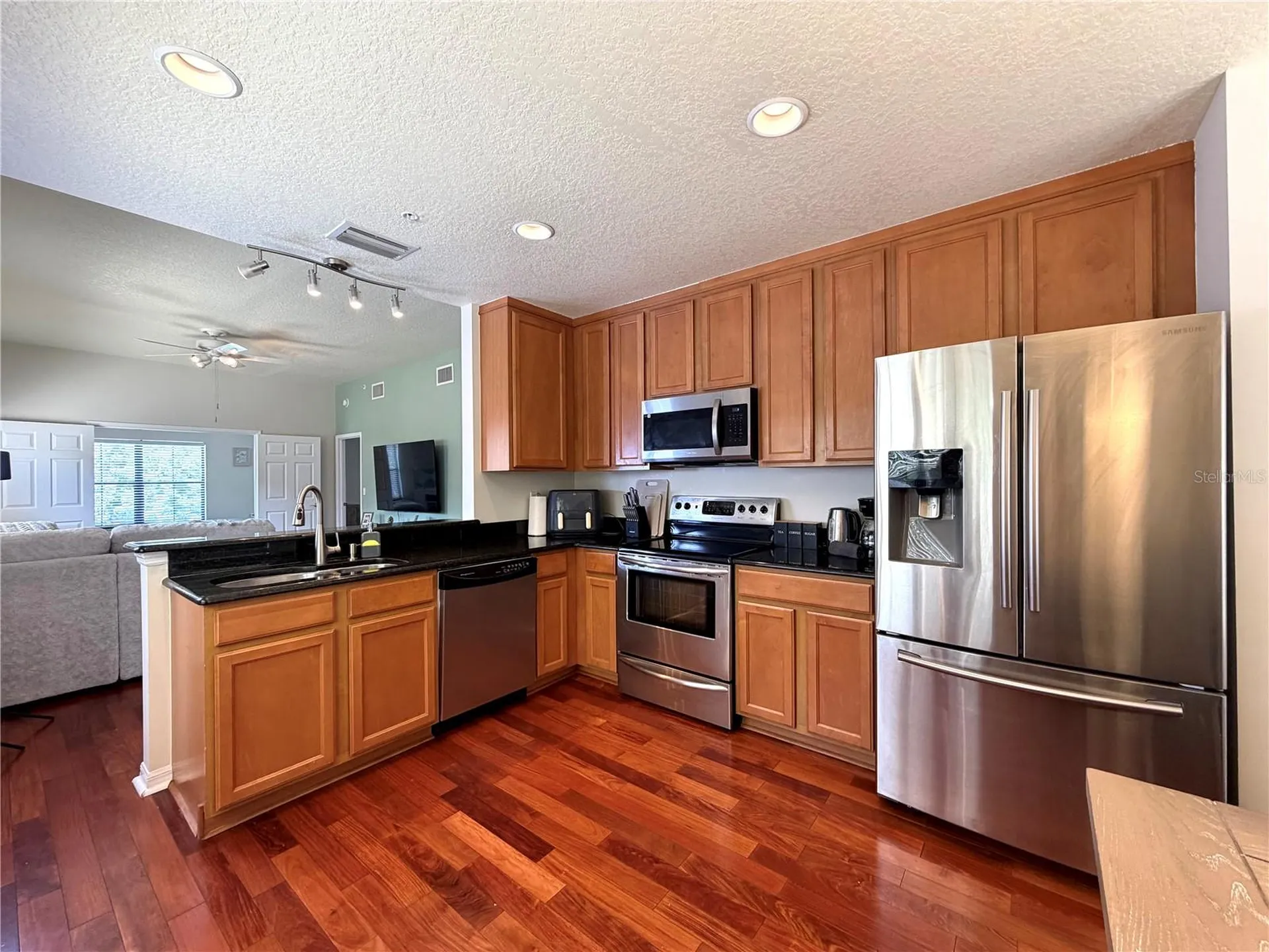 909 Waterside Lane Celebration FL 34747