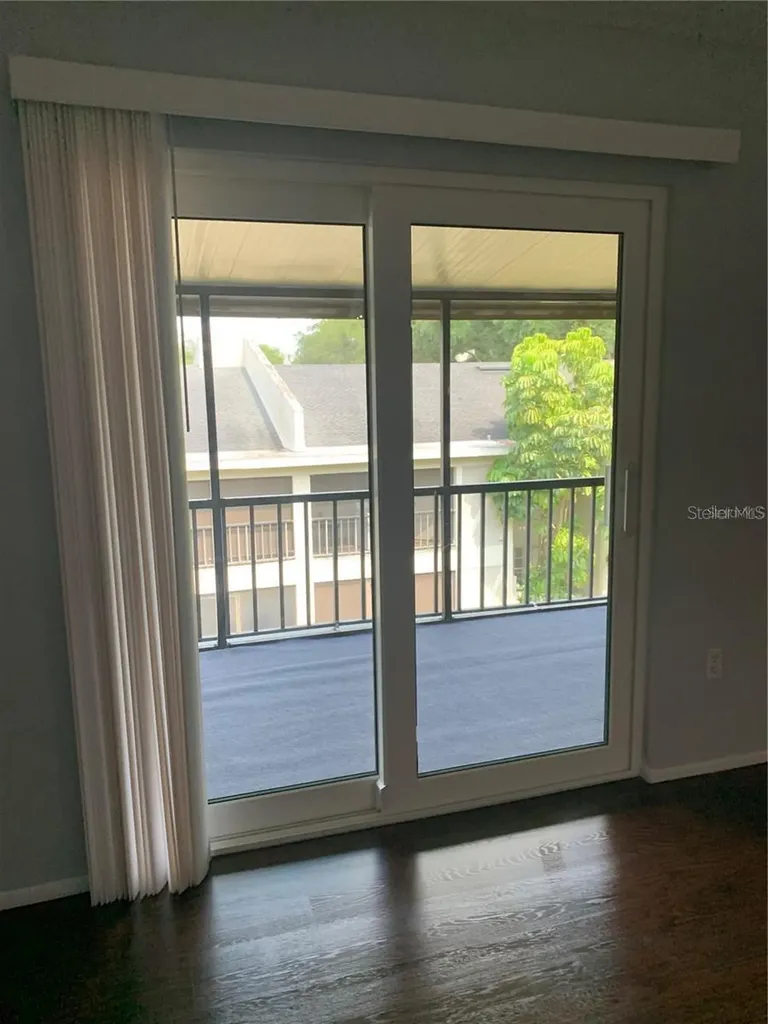 14402 Reuter Strasse Circle Tampa FL 33613