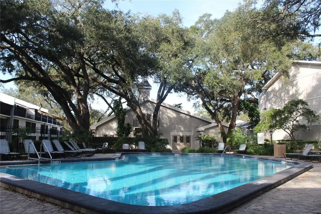 14402 Reuter Strasse Circle Tampa FL 33613