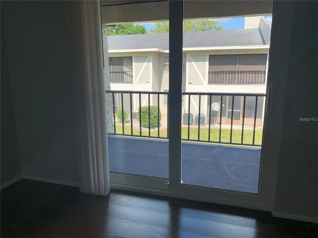 14402 Reuter Strasse Circle Tampa FL 33613