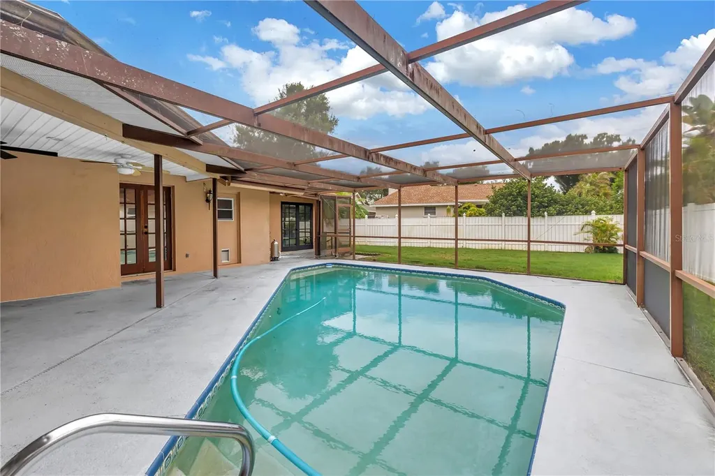 9212 Rustic Pines Boulevard W Seminole FL 33776