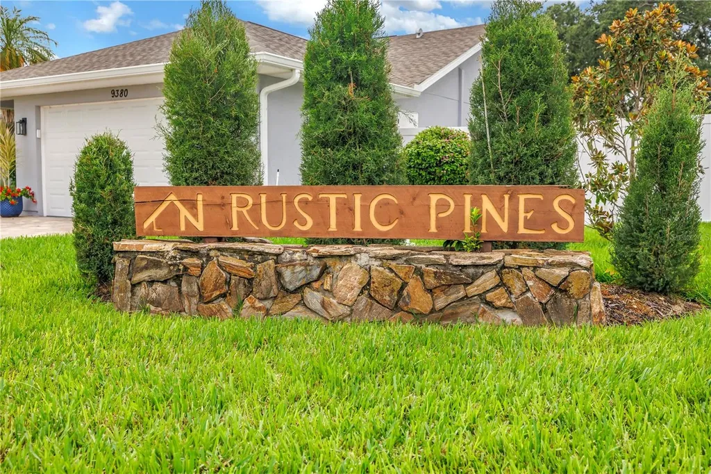9212 Rustic Pines Boulevard W Seminole FL 33776