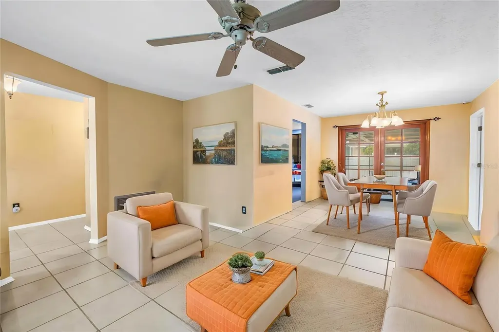 9212 Rustic Pines Boulevard W Seminole FL 33776