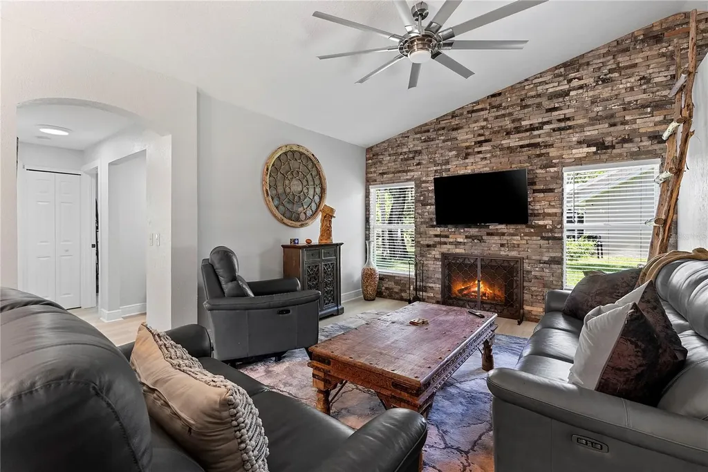 427 Pendrey Drive Port Orange FL 32127