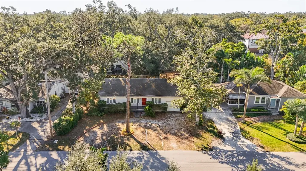 3120 W Coachman Avenue Tampa FL 33611