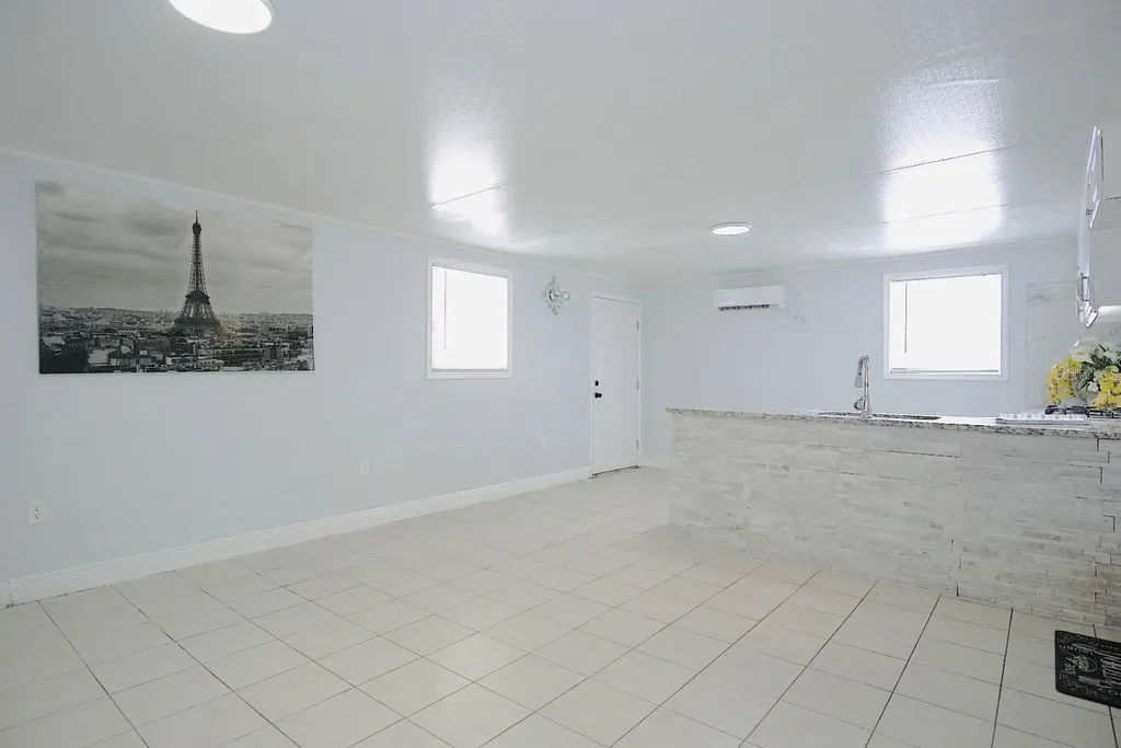 601 Lime Tree Road Tampa FL 33619
