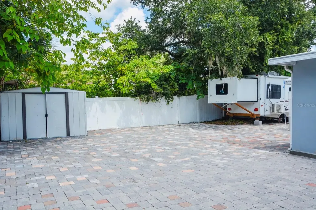 601 Lime Tree Road Tampa FL 33619
