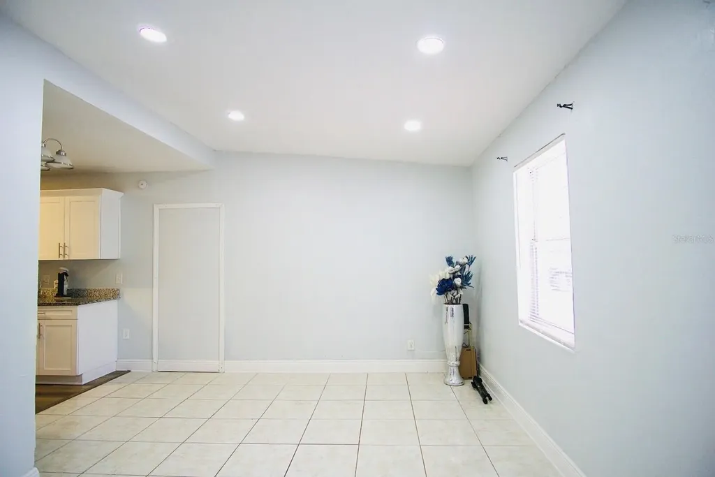 601 Lime Tree Road Tampa FL 33619