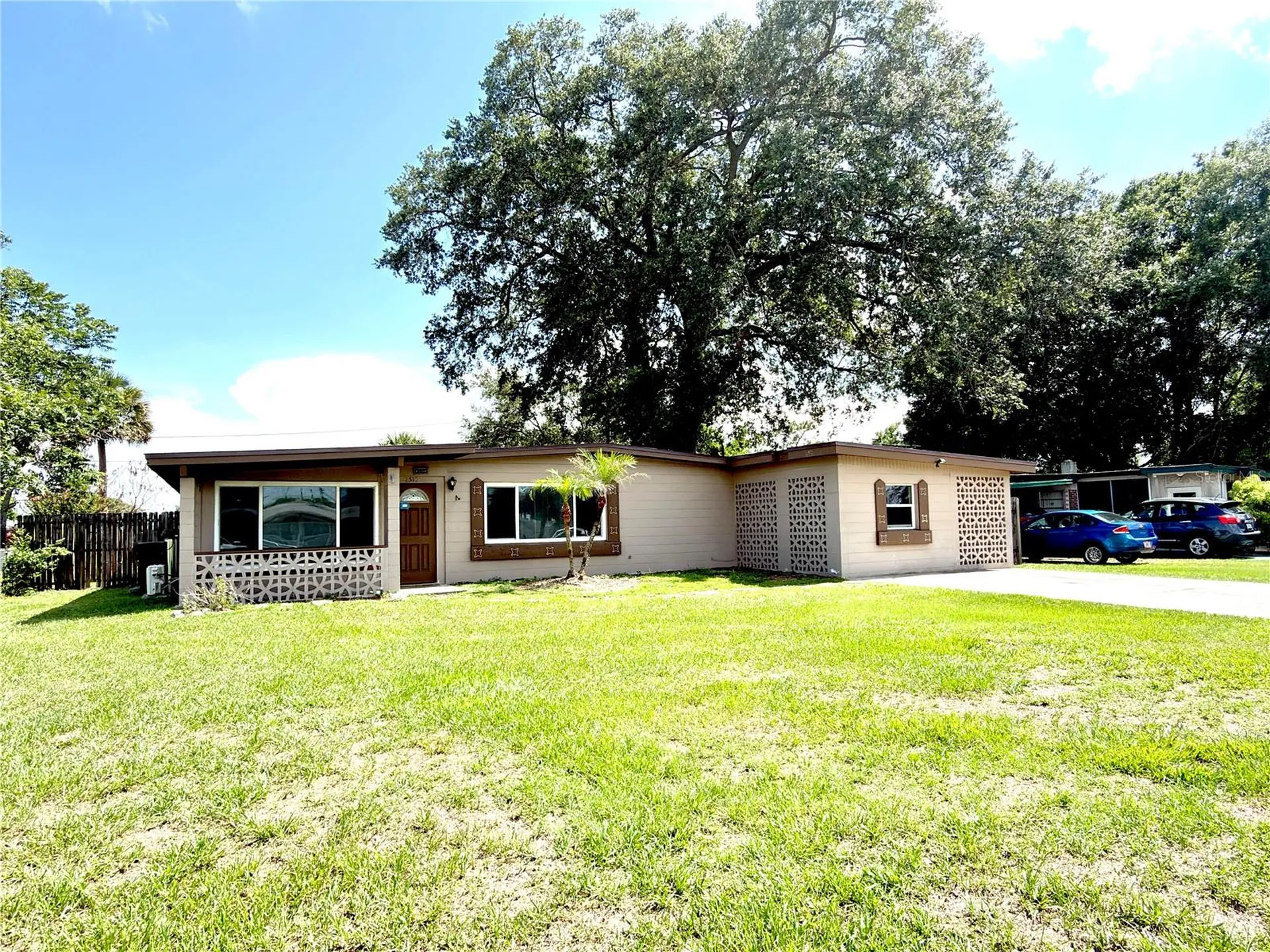 2510 W Doris Street Kissimmee FL 34741