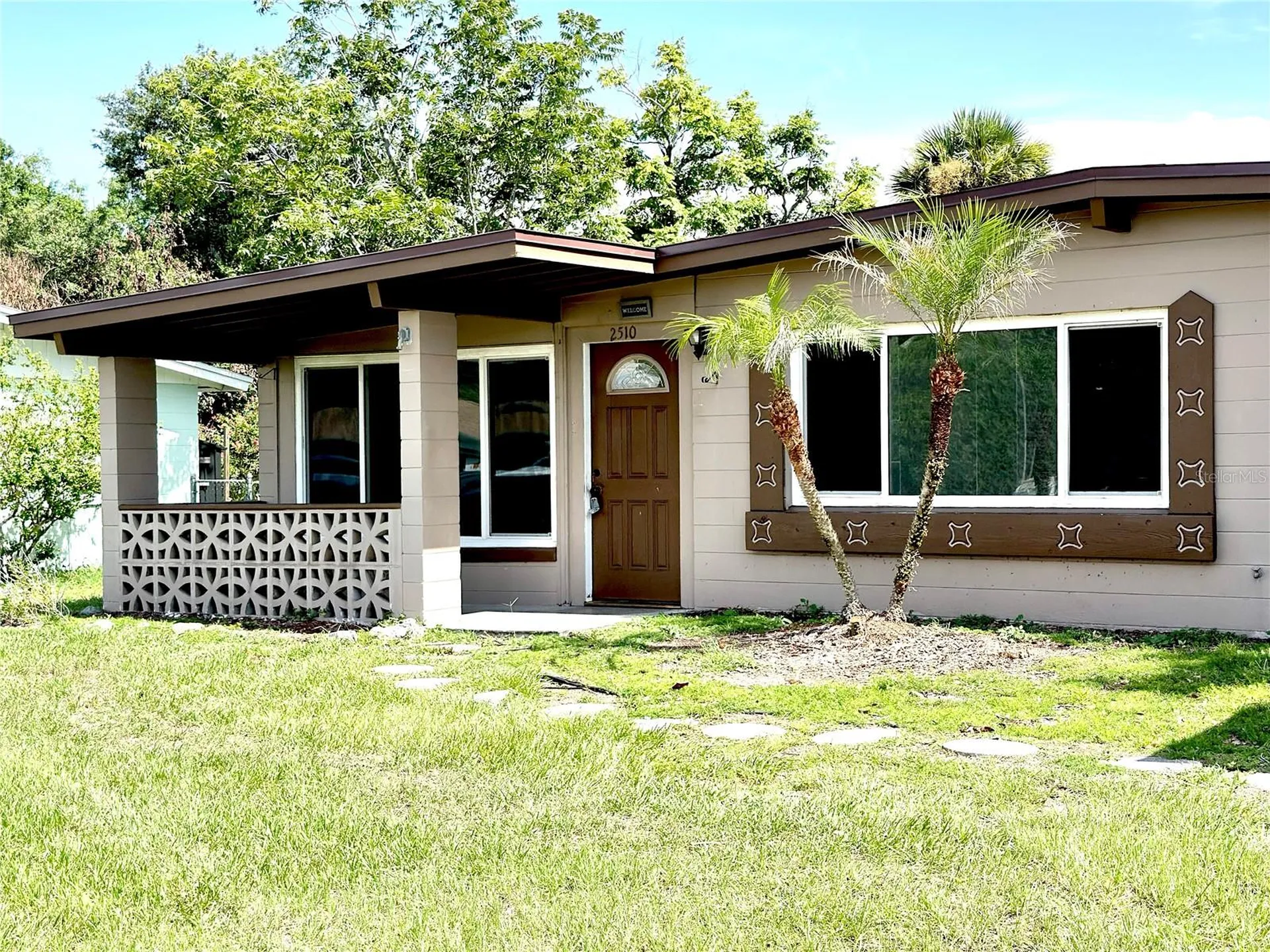 2510 W Doris Street Kissimmee FL 34741