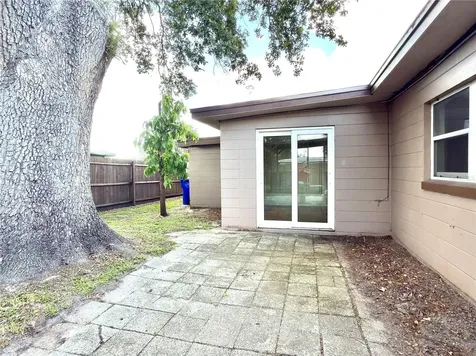 2510 W Doris Street Kissimmee FL 34741