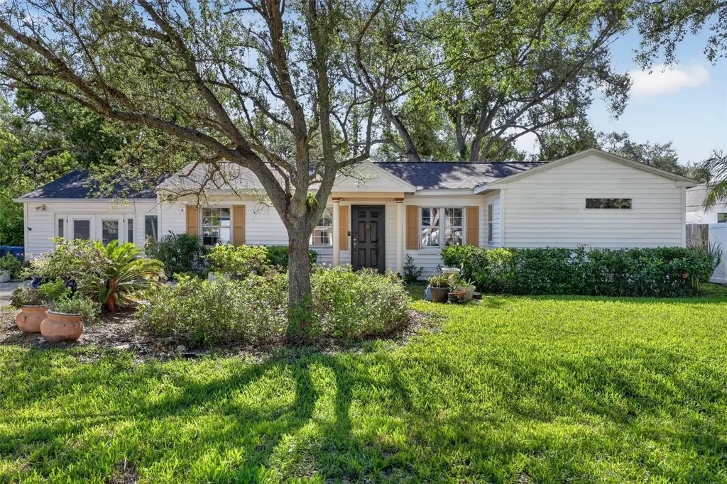 4204 S Renellie Drive Tampa FL 33611