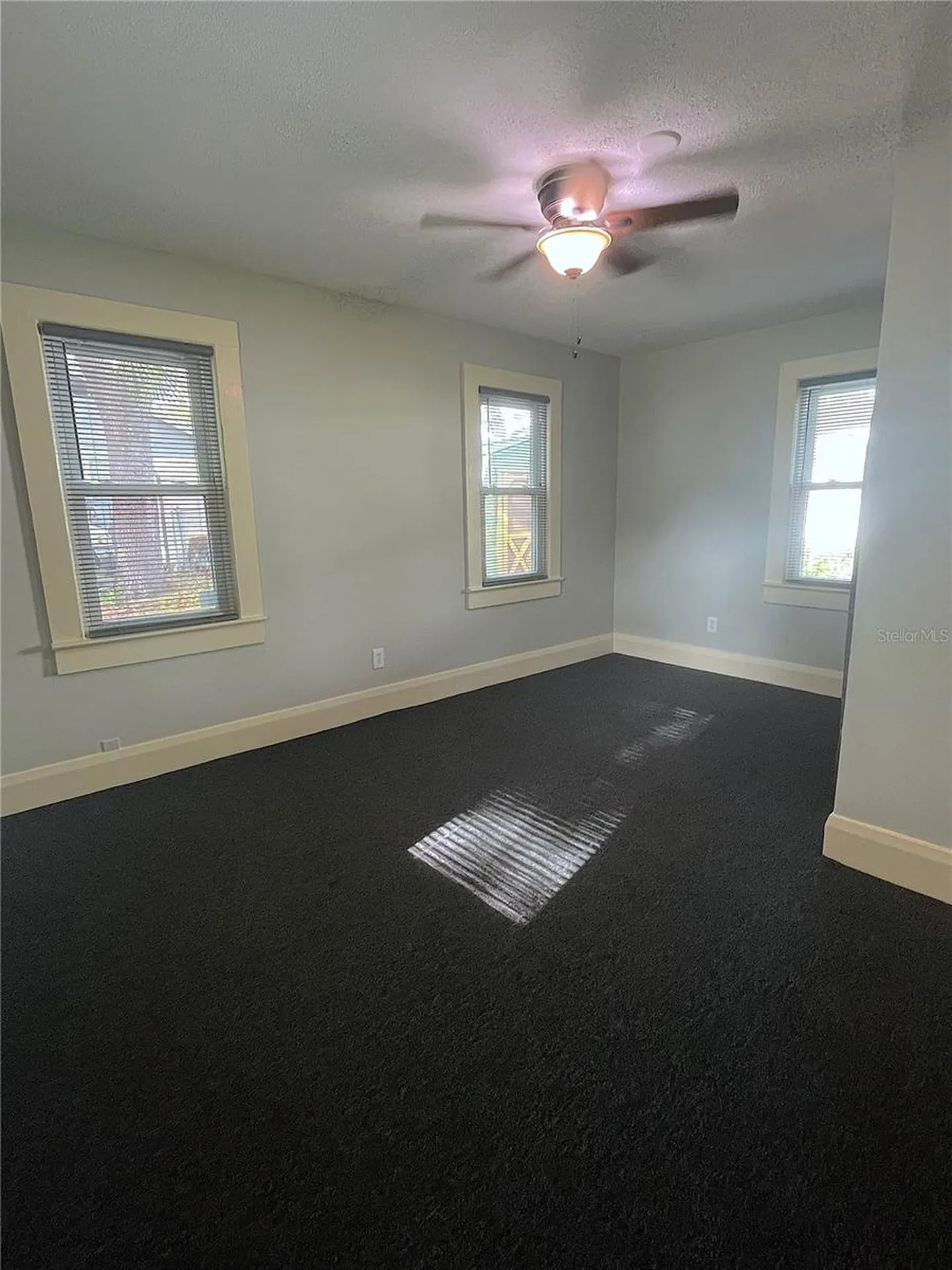 402 W Paris Street Tampa FL 33604