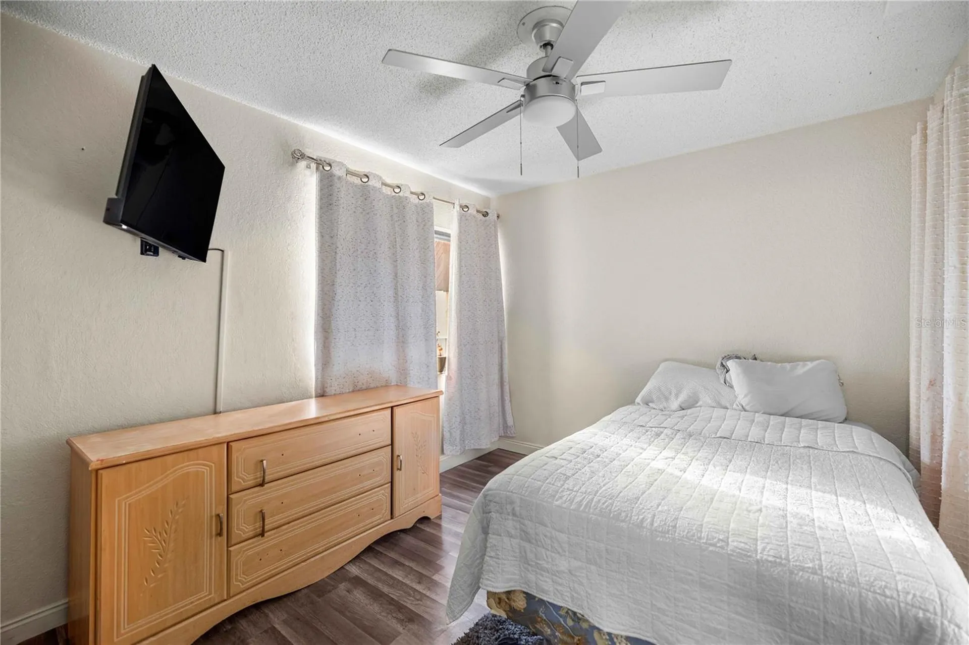 964 5th Street Clermont FL 34711