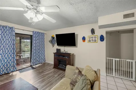 964 5th Street Clermont FL 34711