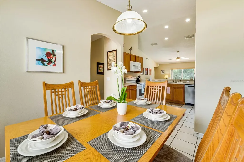 630 Thousand Oaks Boulevard Davenport FL 33896