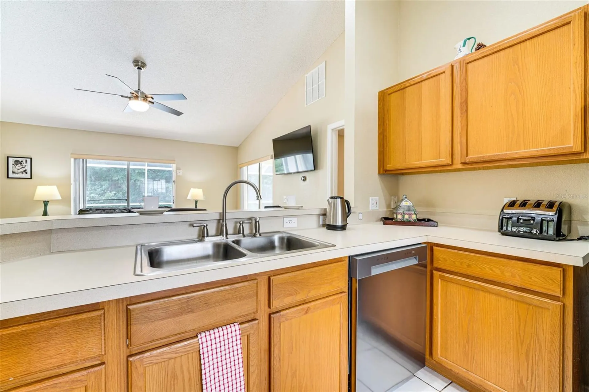 630 Thousand Oaks Boulevard Davenport FL 33896