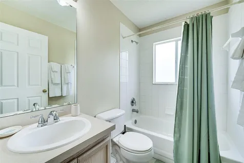 630 Thousand Oaks Boulevard Davenport FL 33896