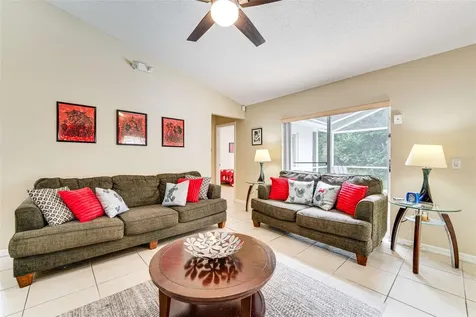 630 Thousand Oaks Boulevard Davenport FL 33896