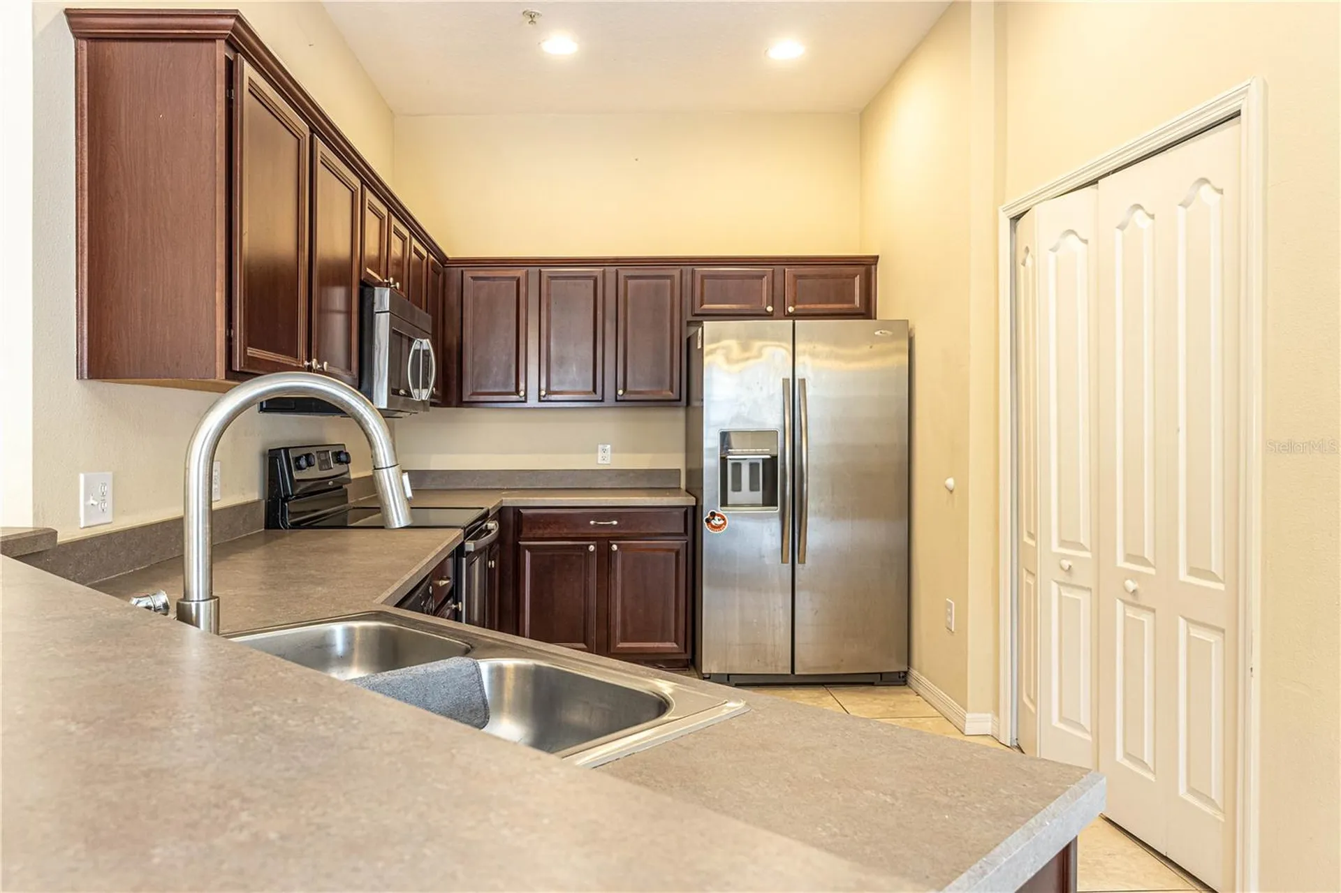 6438 S Goldenrod Road Orlando FL 32822