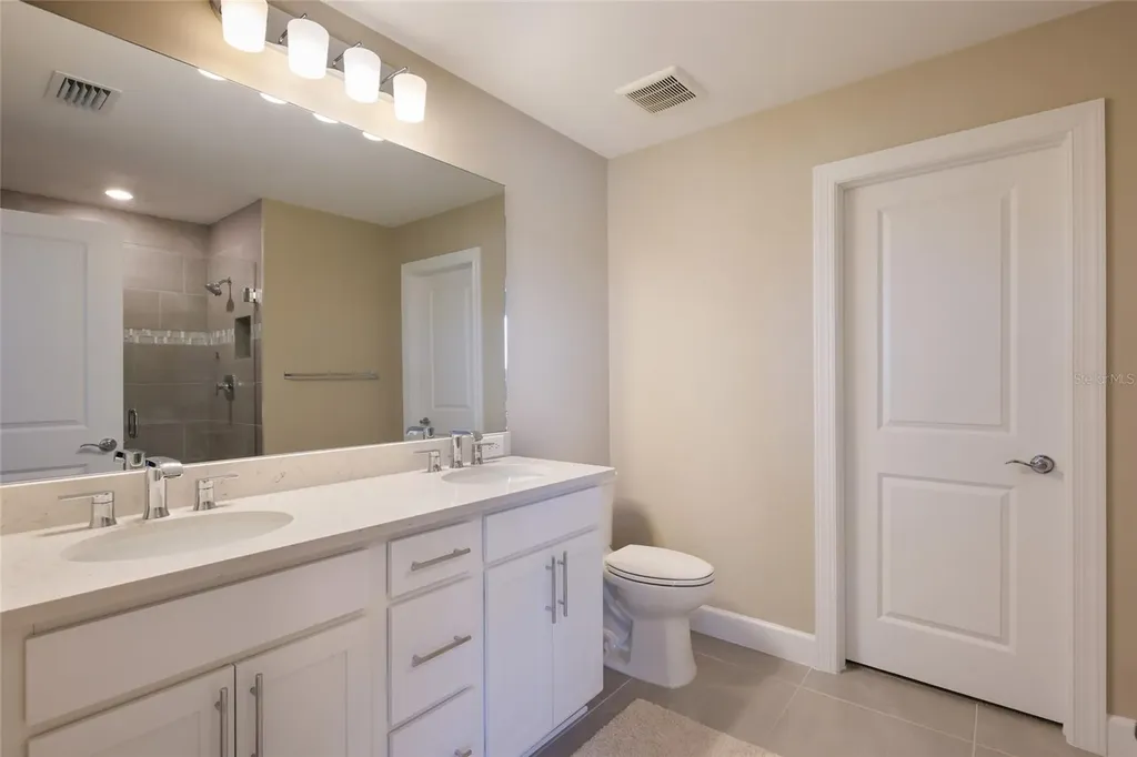 6072 Baywood Court Lakewood Ranch FL 34211