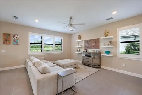 6072 Baywood Court Lakewood Ranch FL 34211
