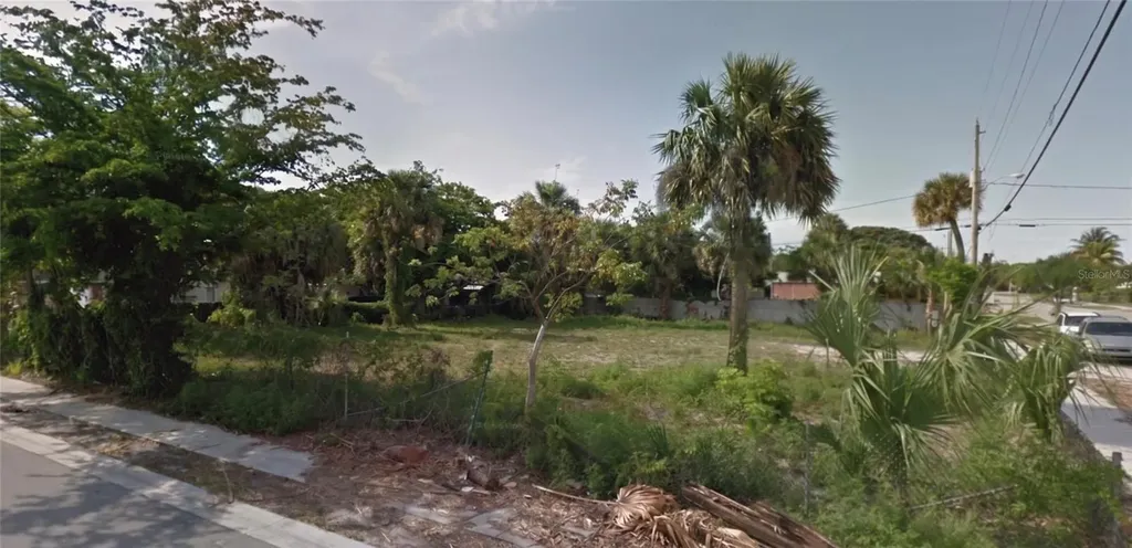 1100 Loxahatchee Drive West Palm Beach FL 33409