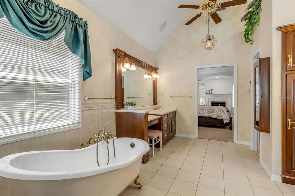 18 Lost Creek Lane Ormond Beach FL 32174