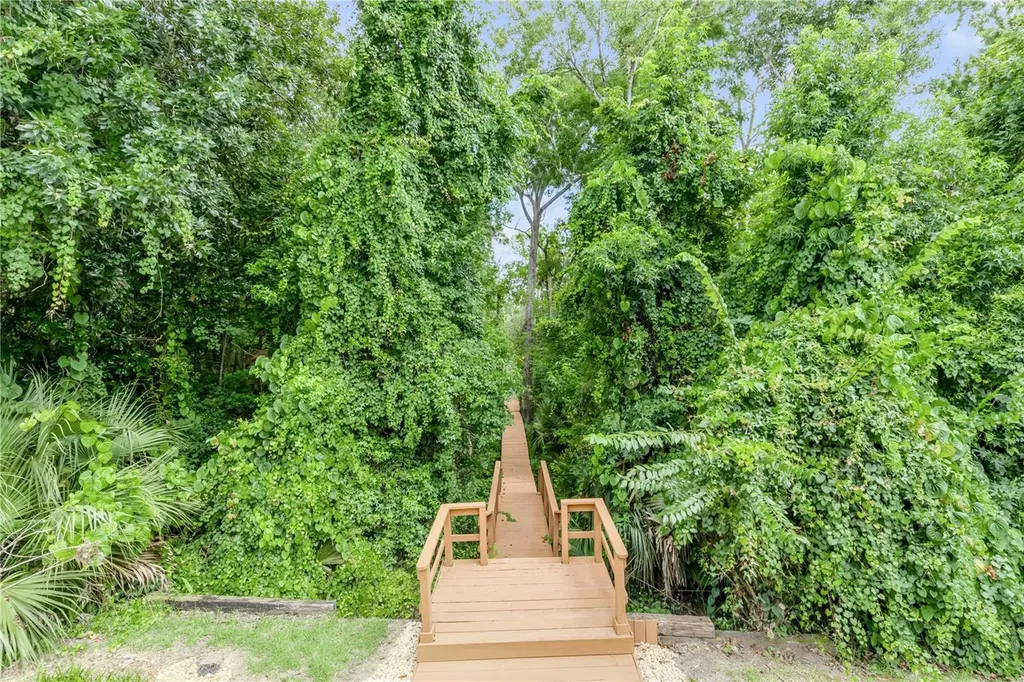 18 Lost Creek Lane Ormond Beach FL 32174