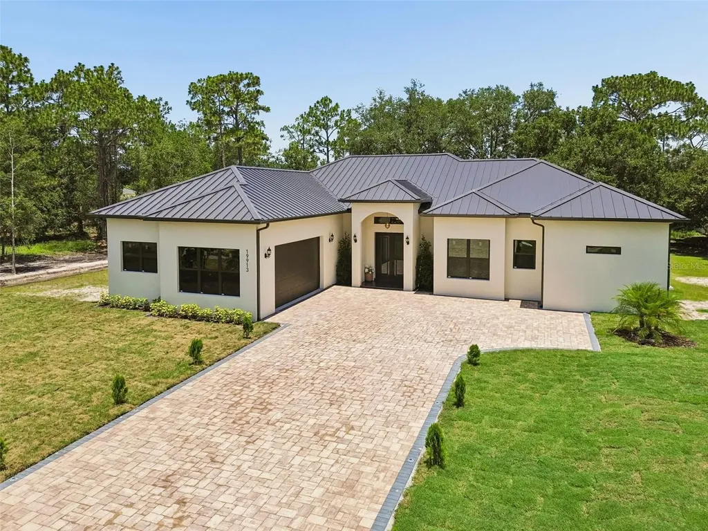 19913 Moorgate Street Orlando FL 32833