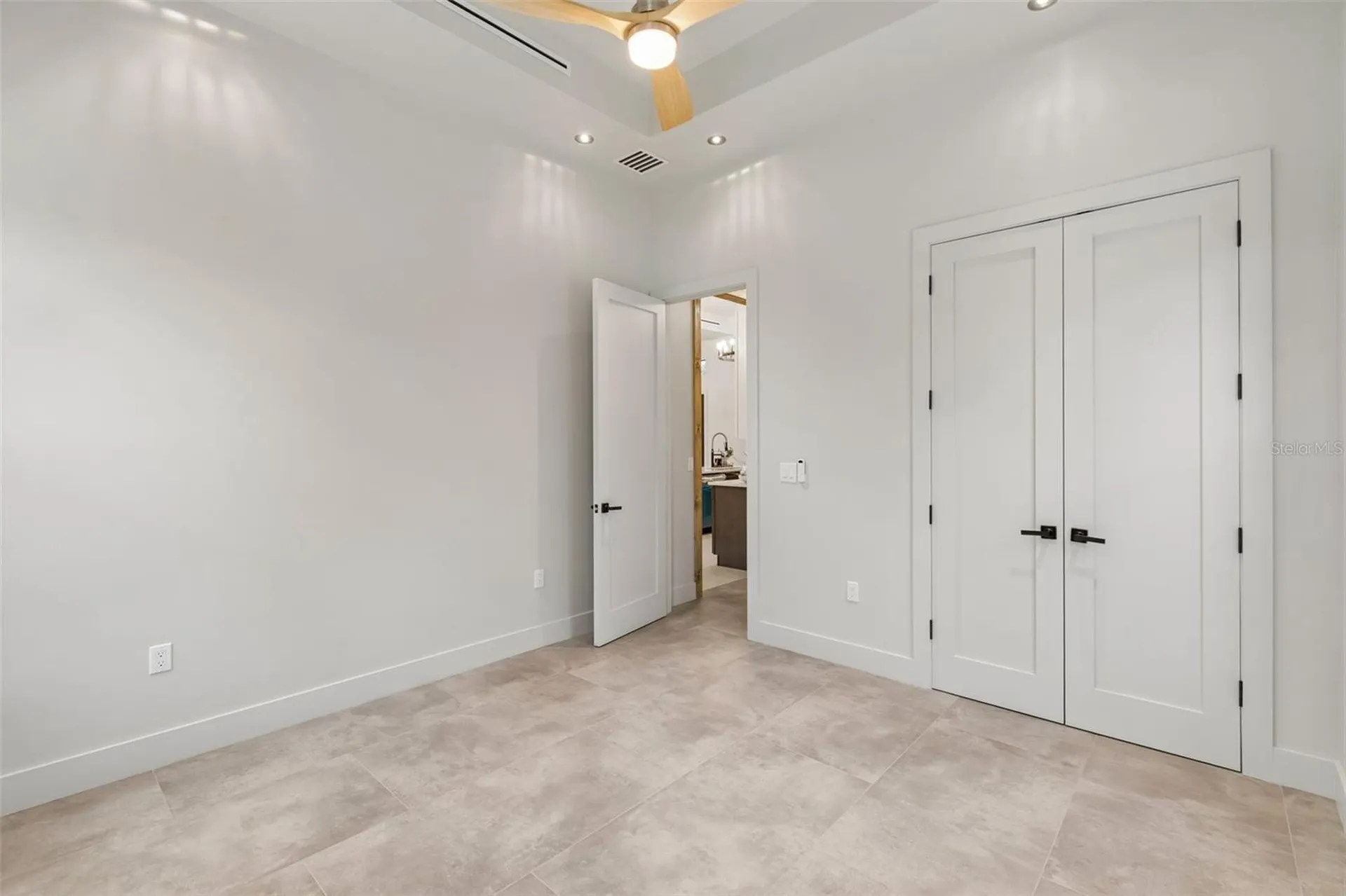 19913 Moorgate Street Orlando FL 32833
