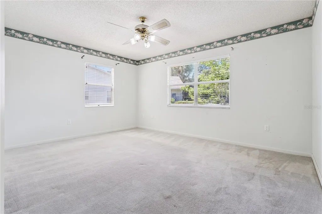 32 Gordon Court Leesburg FL 34788