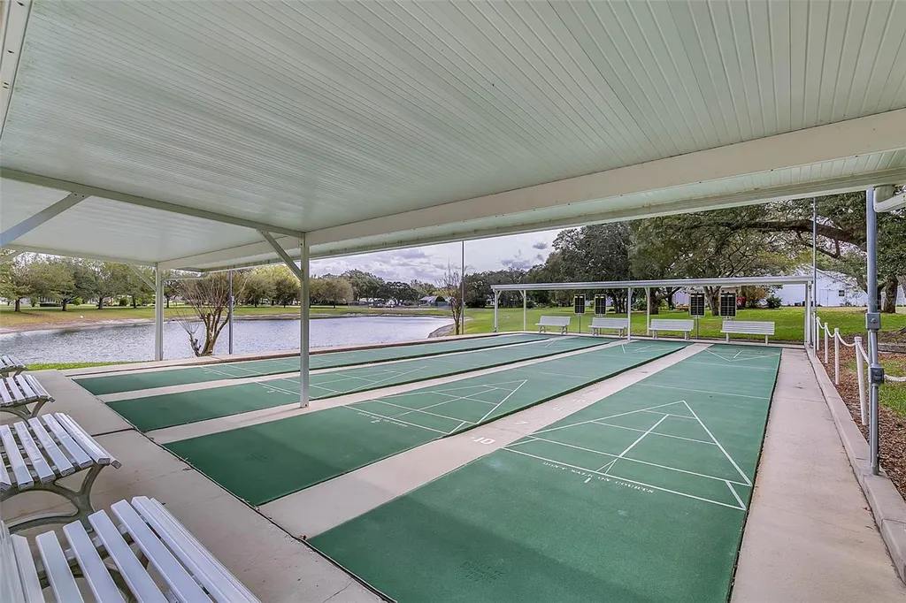 32 Gordon Court Leesburg FL 34788
