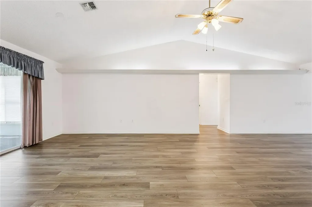 32 Gordon Court Leesburg FL 34788