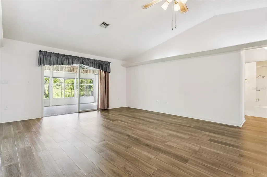 32 Gordon Court Leesburg FL 34788