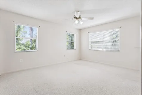 32 Gordon Court Leesburg FL 34788