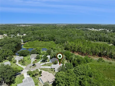 32 Gordon Court Leesburg FL 34788
