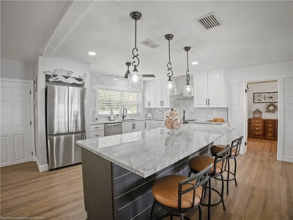 564 Lake June Road Lake Placid FL 33852