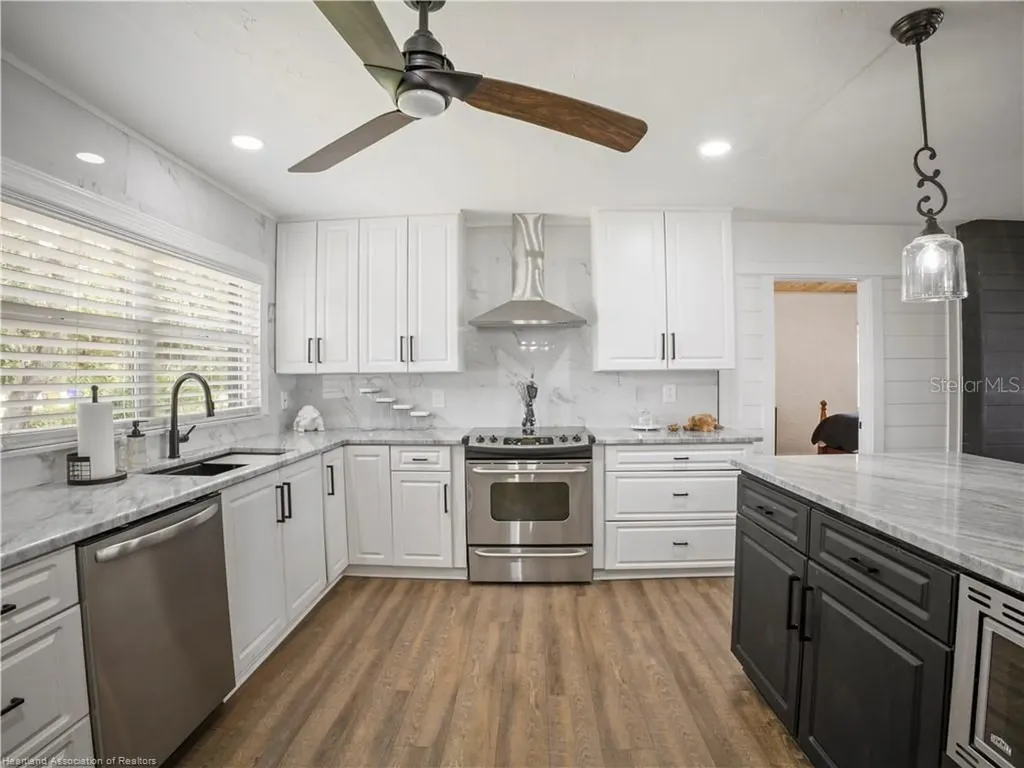 564 Lake June Road Lake Placid FL 33852