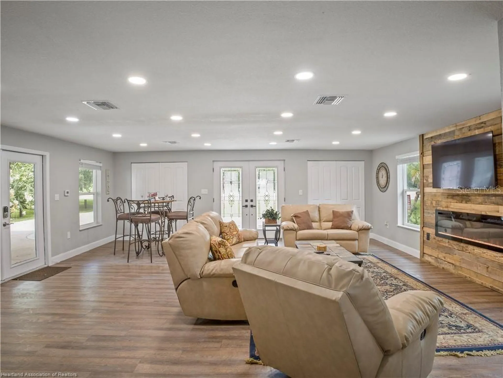564 Lake June Road Lake Placid FL 33852