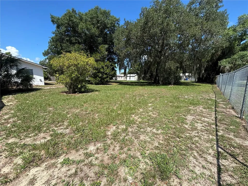 347 S 2nd Street Eagle Lake FL 33839