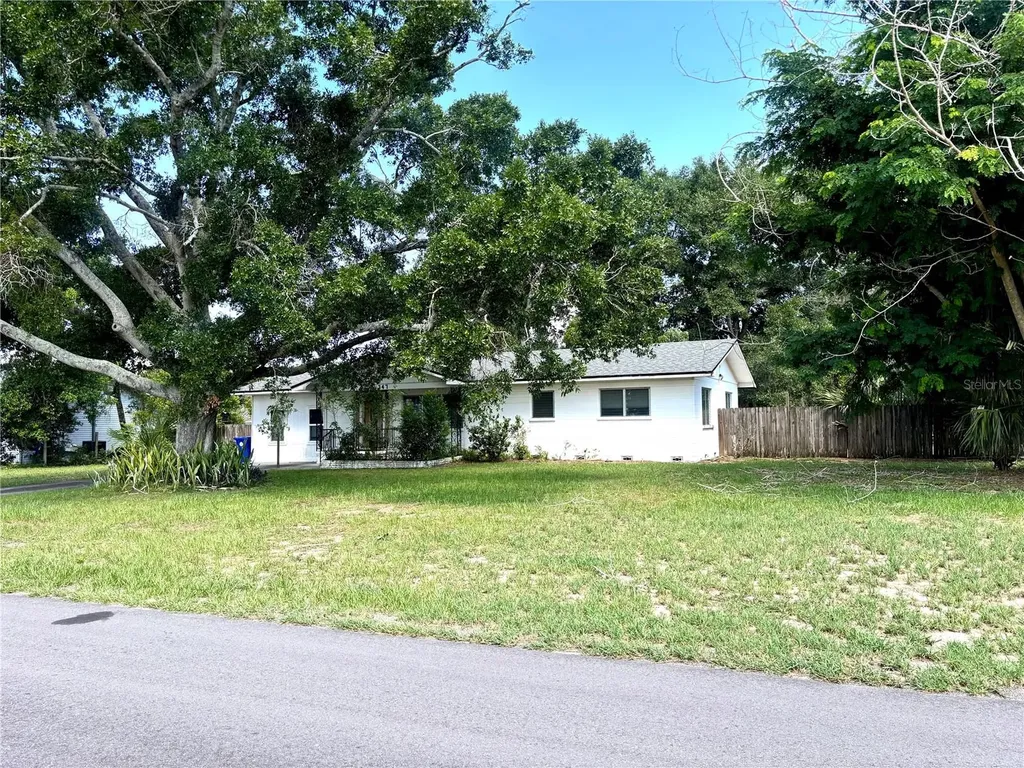 347 S 2nd Street Eagle Lake FL 33839