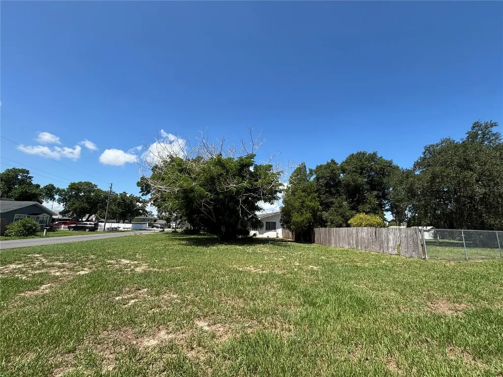347 S 2nd Street Eagle Lake FL 33839