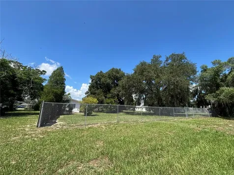 347 S 2nd Street Eagle Lake FL 33839