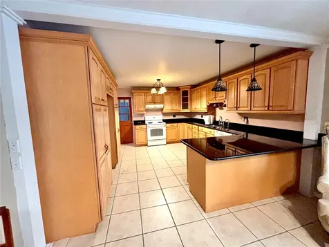 347 S 2nd Street Eagle Lake FL 33839