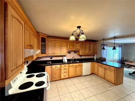 347 S 2nd Street Eagle Lake FL 33839