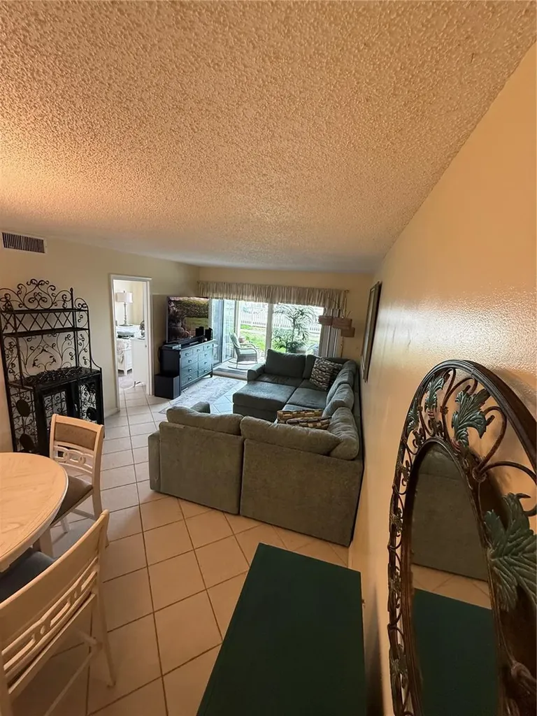 6322 Palma Del Mar Blvd S St Petersburg FL 33715