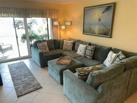 6322 Palma Del Mar Blvd S St Petersburg FL 33715