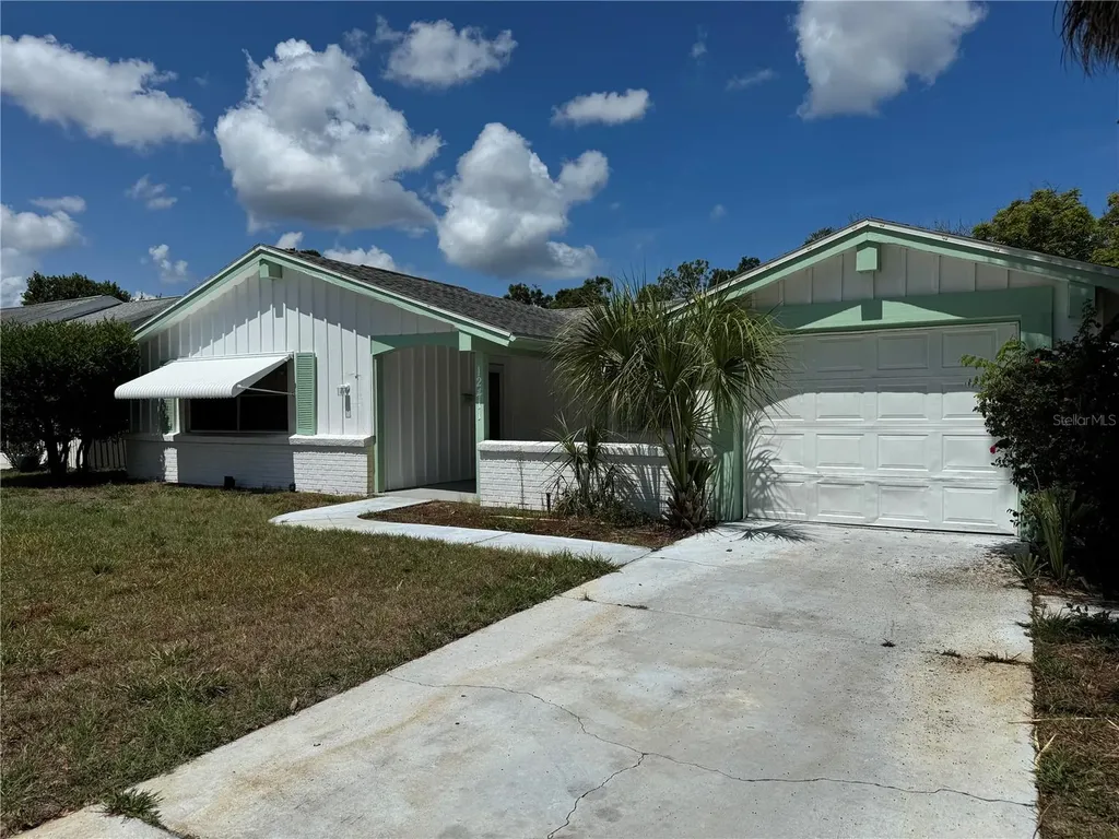 12411 Partridge Hill Row Hudson FL 34667