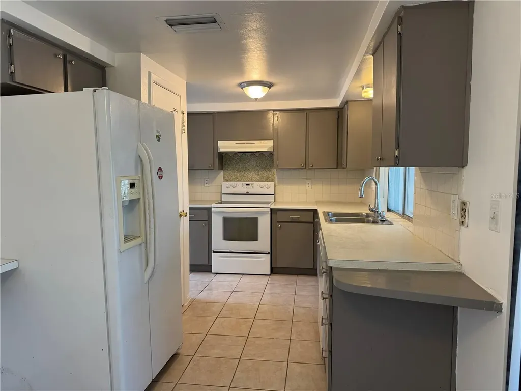 12411 Partridge Hill Row Hudson FL 34667
